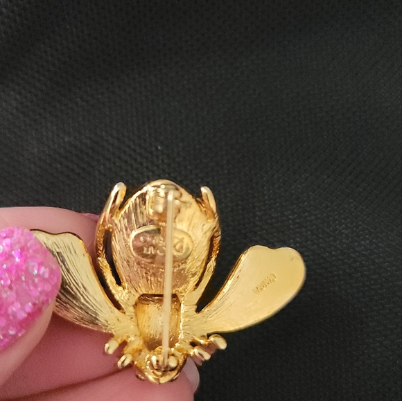 Joan Rivers Brooch - Picture 6 of 6